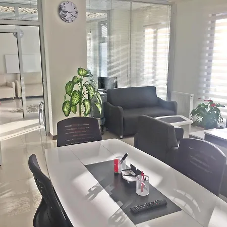 Hostal Atalay Bayan Apart *